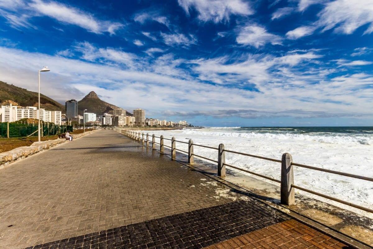 Apartment 203 Marvol On Hall Sea Point